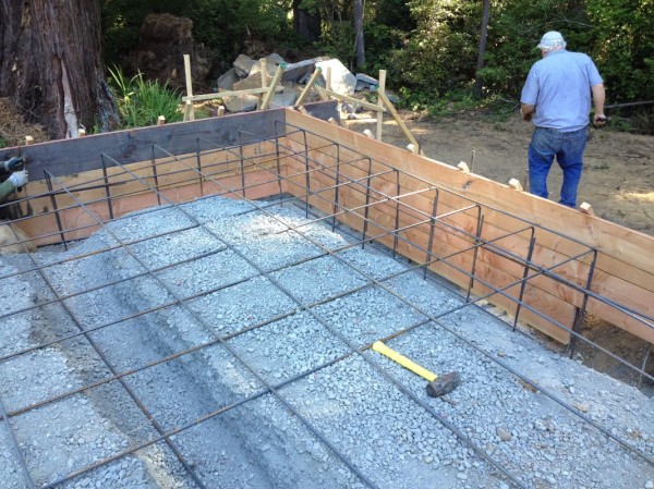 This corner was going to receive the most pressure from the concrete pour, so we put in an extra layer of rebar
