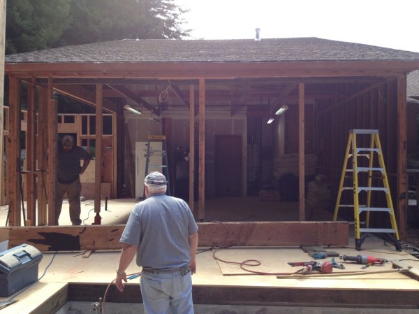 No header, with roof supports