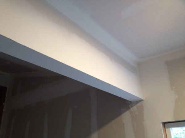 Corners finished and leveled with sheetrock mud